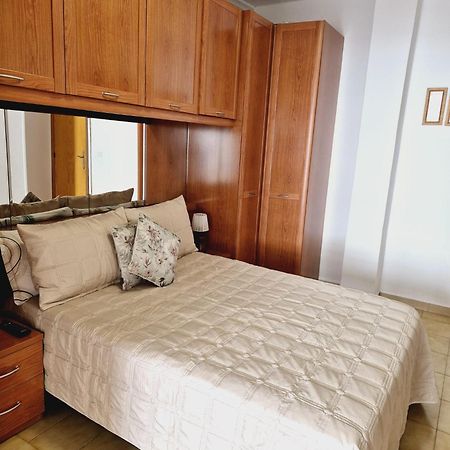 La Casa De Veronica - Serene Apartment With Shared Pool, Steps From The Beach Torrevieja Luaran gambar