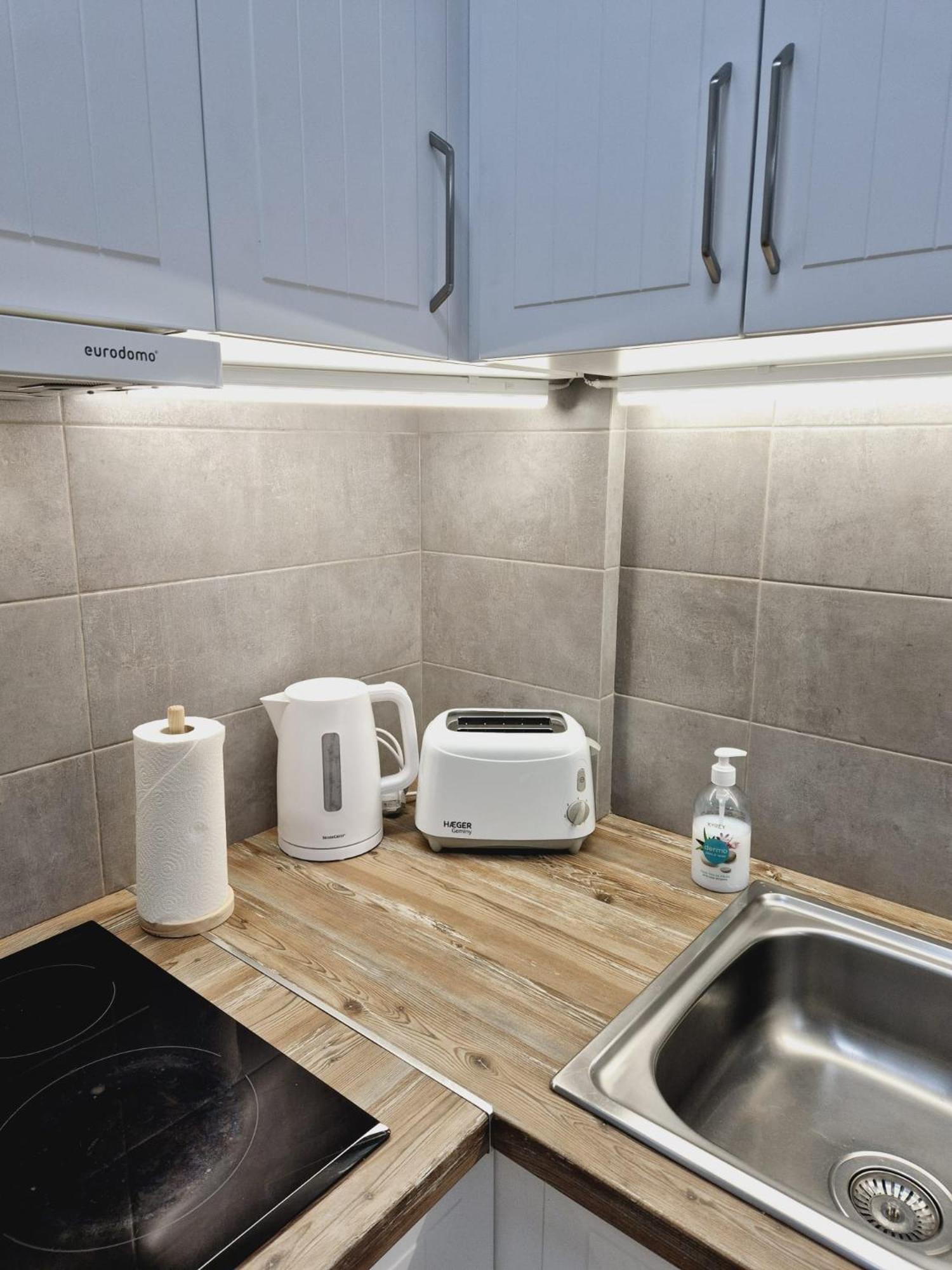 La Casa De Veronica - Serene Apartment With Shared Pool, Steps From The Beach Torrevieja Luaran gambar